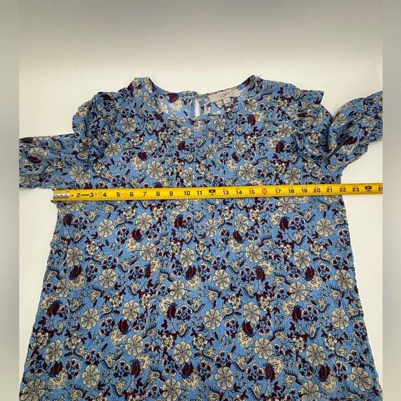 LOFT Blue Floral Blouse - Picture 6 of 11